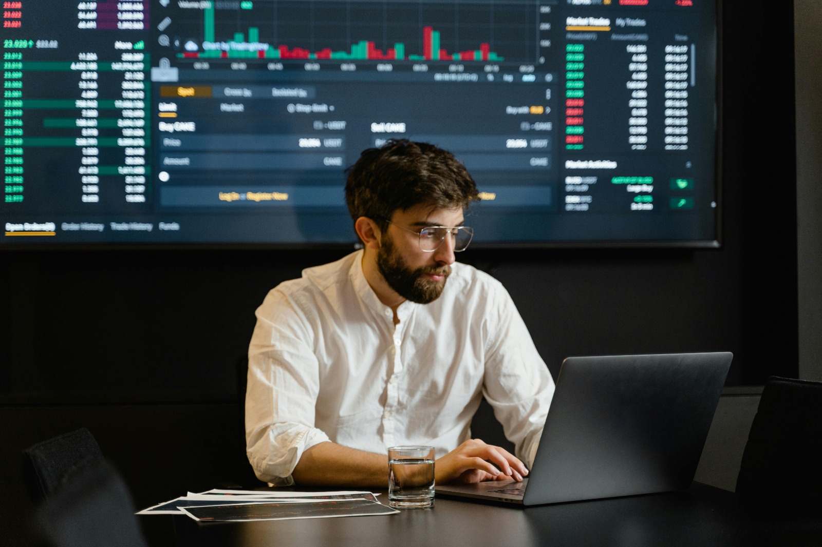 The Future of Forex Trading: Tools Every Trader Needs